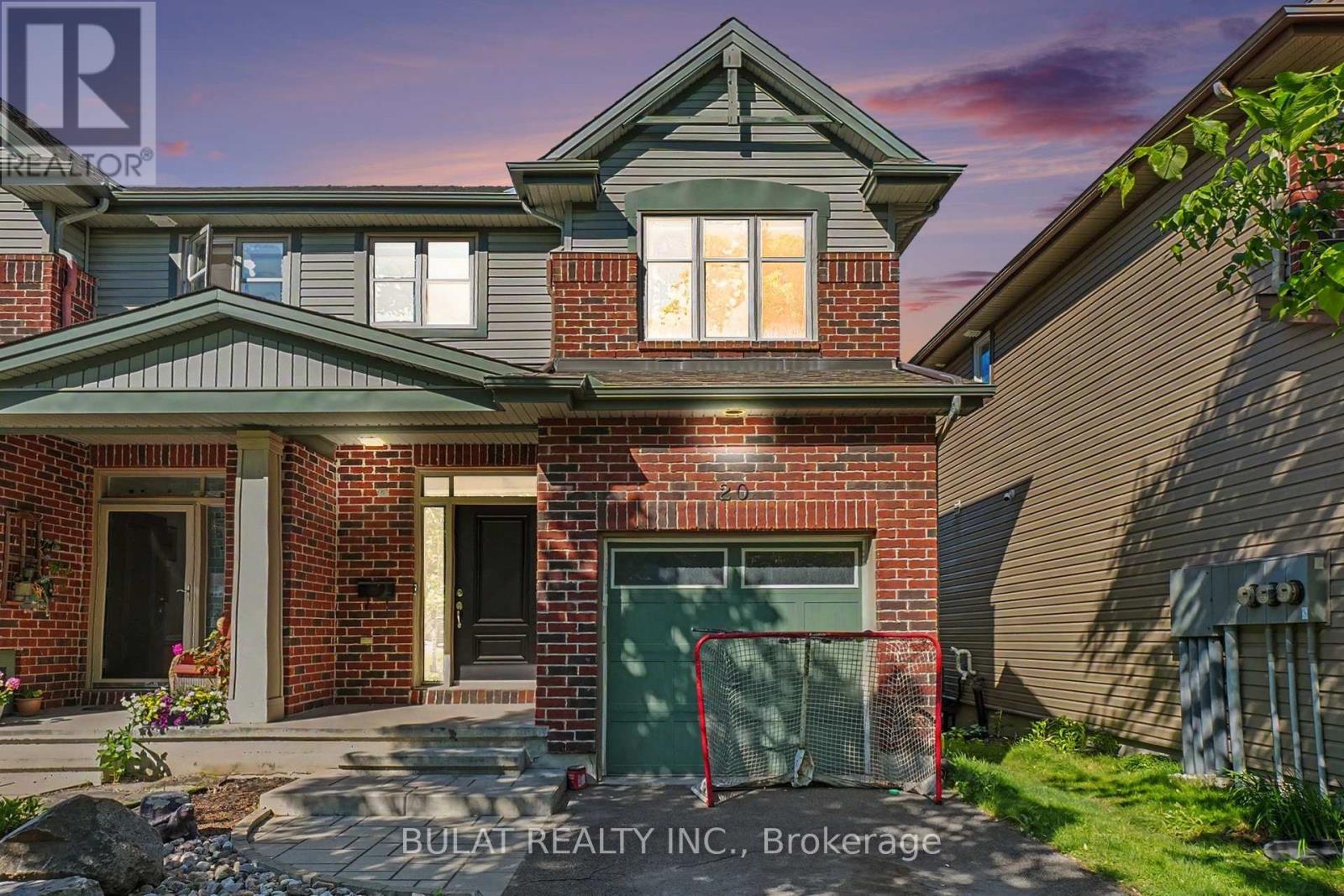 20 MCCOOEYE LANE, Ottawa, Ontario