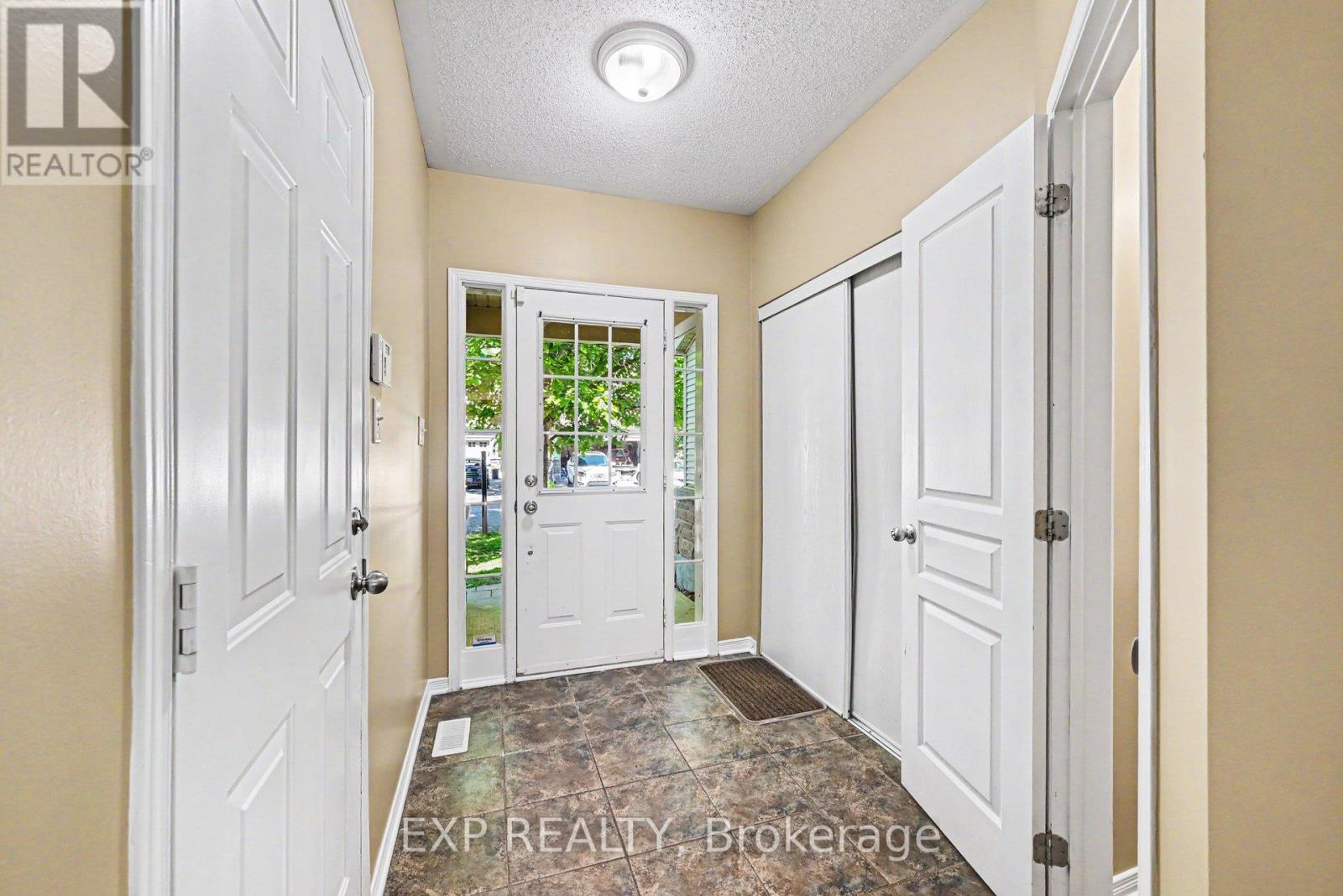 30 Midwood Private, Ottawa, Ontario  K2J 5L7 - Photo 4 - X13427530