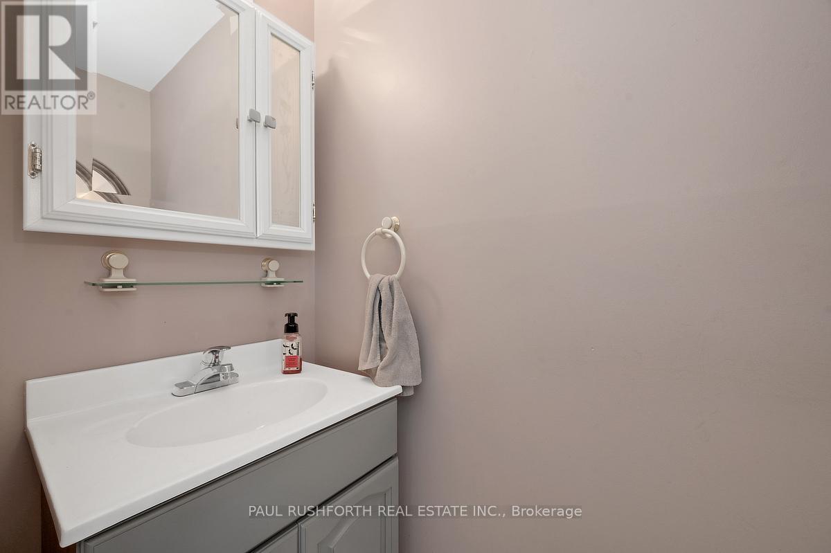 1176 Medoc Court, Ottawa, Ontario  K1C 2S6 - Photo 18 - X13427730