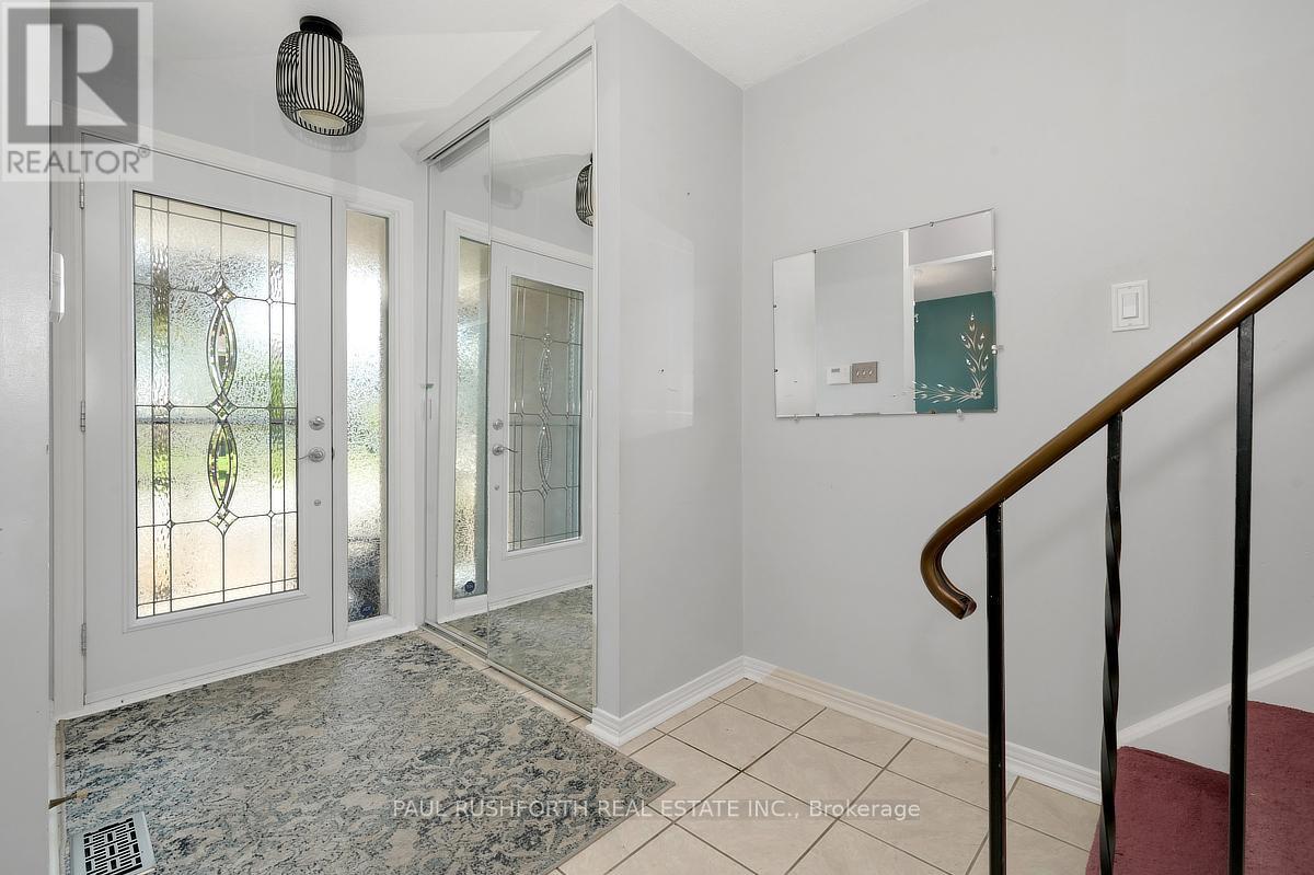 1176 Medoc Court, Ottawa, Ontario  K1C 2S6 - Photo 5 - X13427730