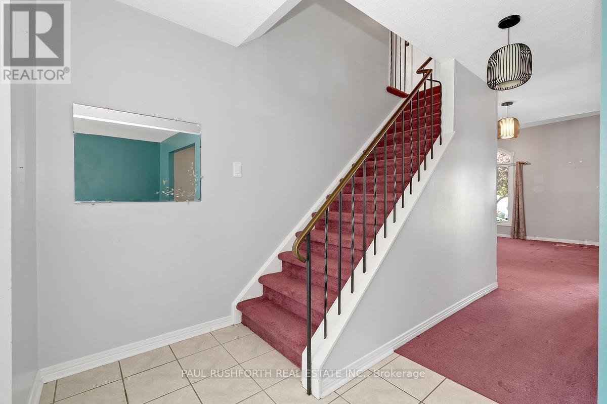 1176 Medoc Court, Ottawa, Ontario  K1C 2S6 - Photo 6 - X13427730