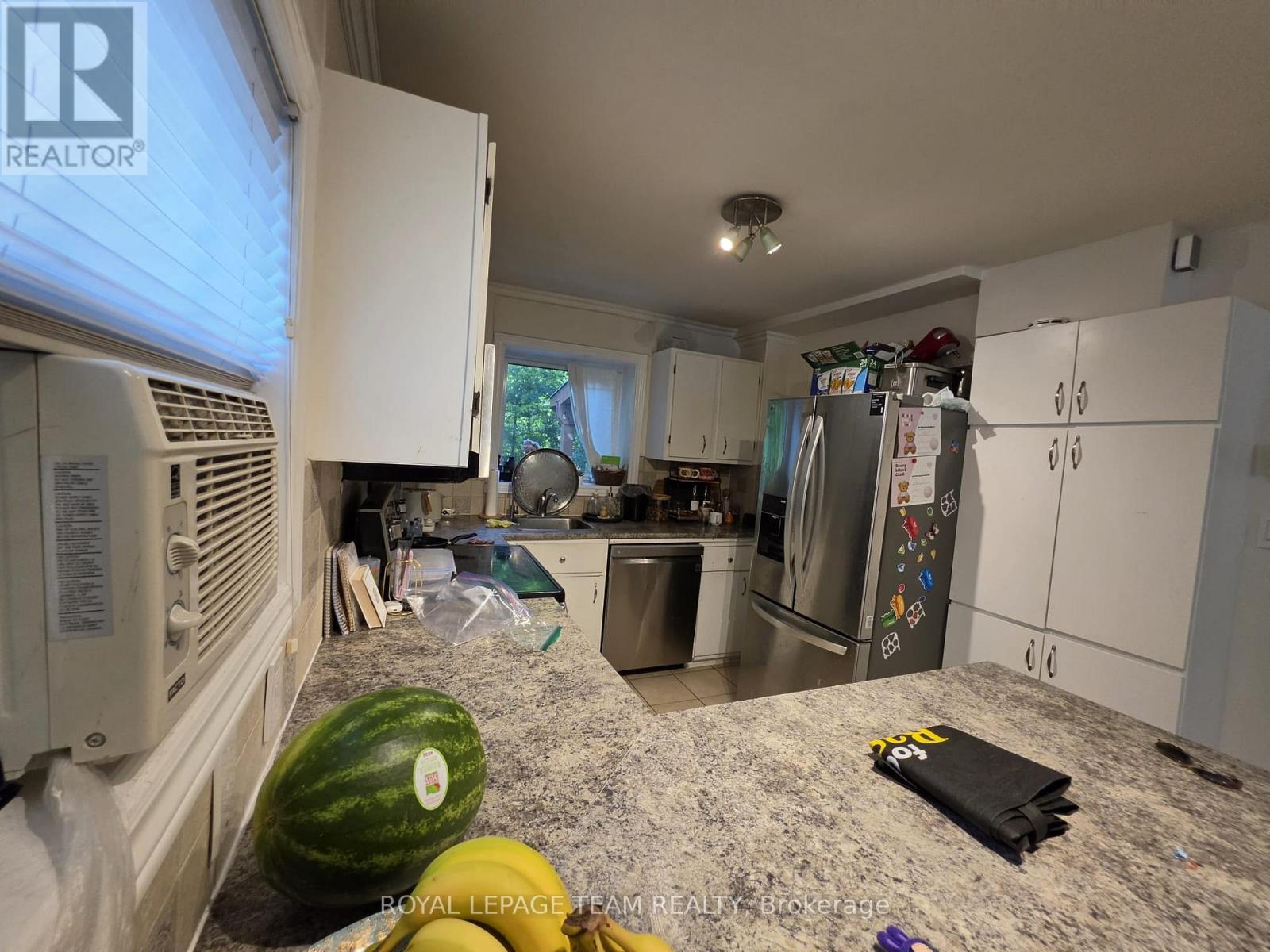 1247 Summerville Avenue, Ottawa, Ontario  K1Z 8G6 - Photo 6 - X13427766
