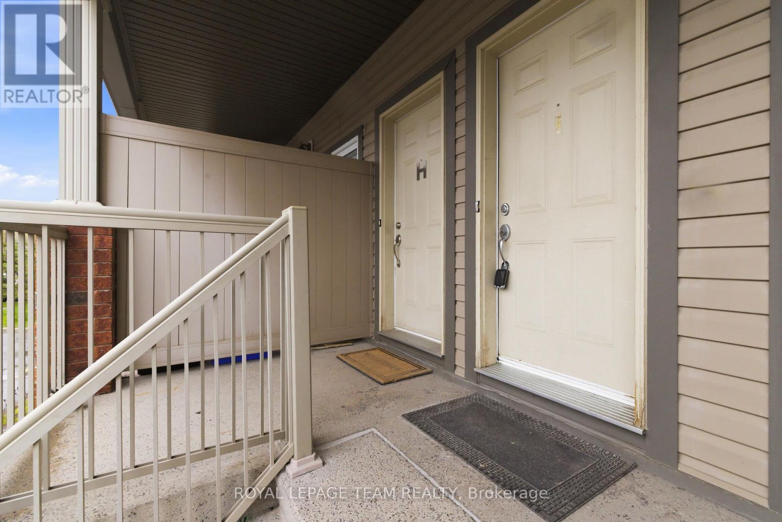 I - 769 Cedar Creek Drive, Ottawa, Ontario  K1T 0B3 - Photo 4 - X13428092