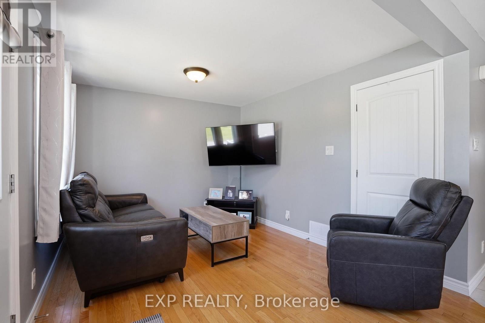 599 Victor Street, Clarence-Rockland, Ontario  K4K 1E5 - Photo 4 - X13428214