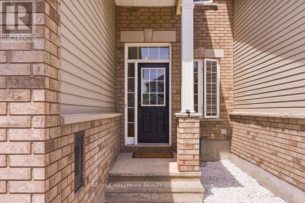 983 Markwick Crescent, Ottawa, Ontario  K4A 4X9 - Photo 3 - X13428248