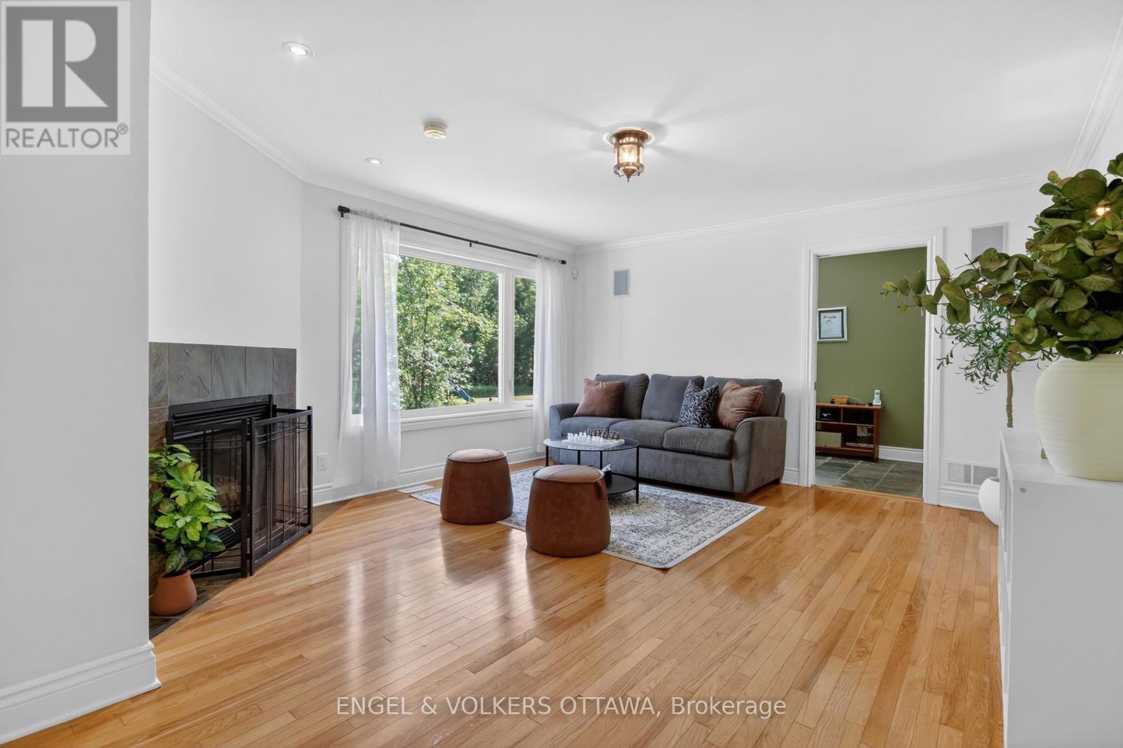 528 Tullamore Street, Ottawa, Ontario  K1X 0A2 - Photo 11 - X13428304