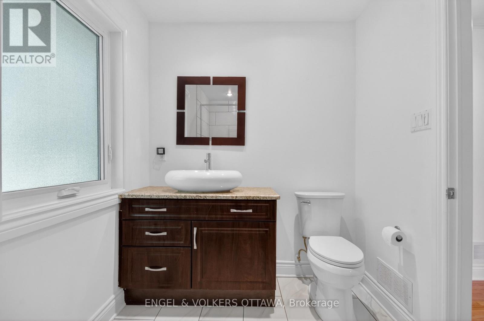 528 Tullamore Street, Ottawa, Ontario  K1X 0A2 - Photo 24 - X13428304
