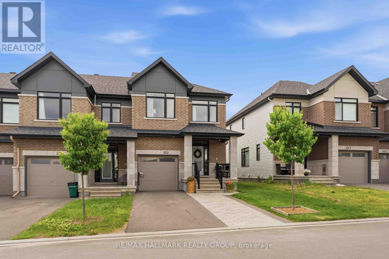 369 BROADRIDGE CRESCENT, Ottawa, Ontario