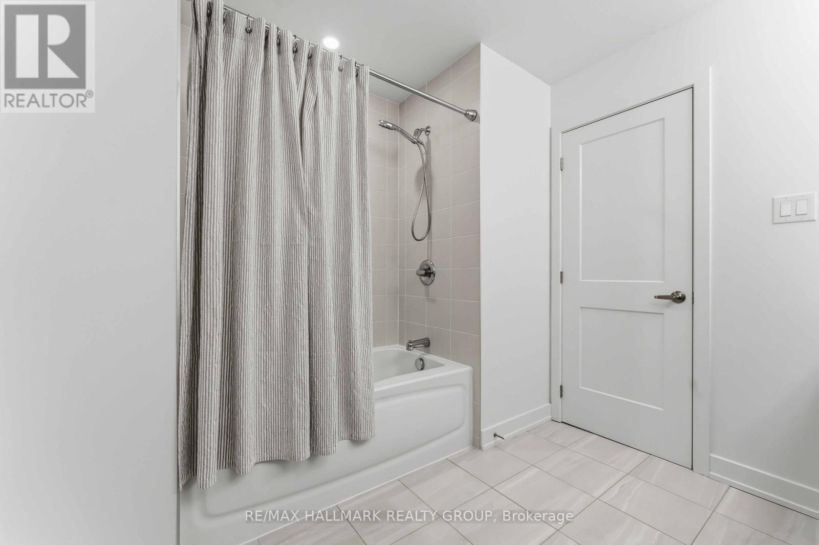 369 Broadridge Crescent, Ottawa, Ontario  K1W 0M1 - Photo 36 - X13428376