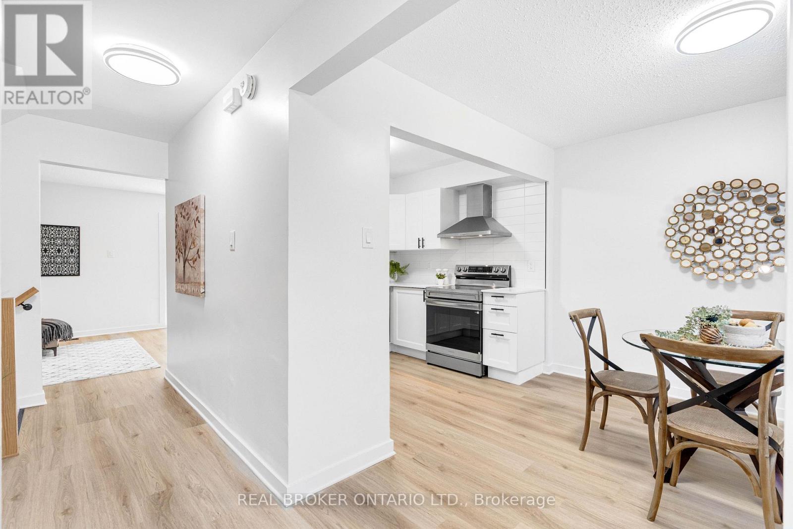 124 - 1449 Ridgebrook Drive, Ottawa, Ontario  K1B 4T1 - Photo 3 - X13428388