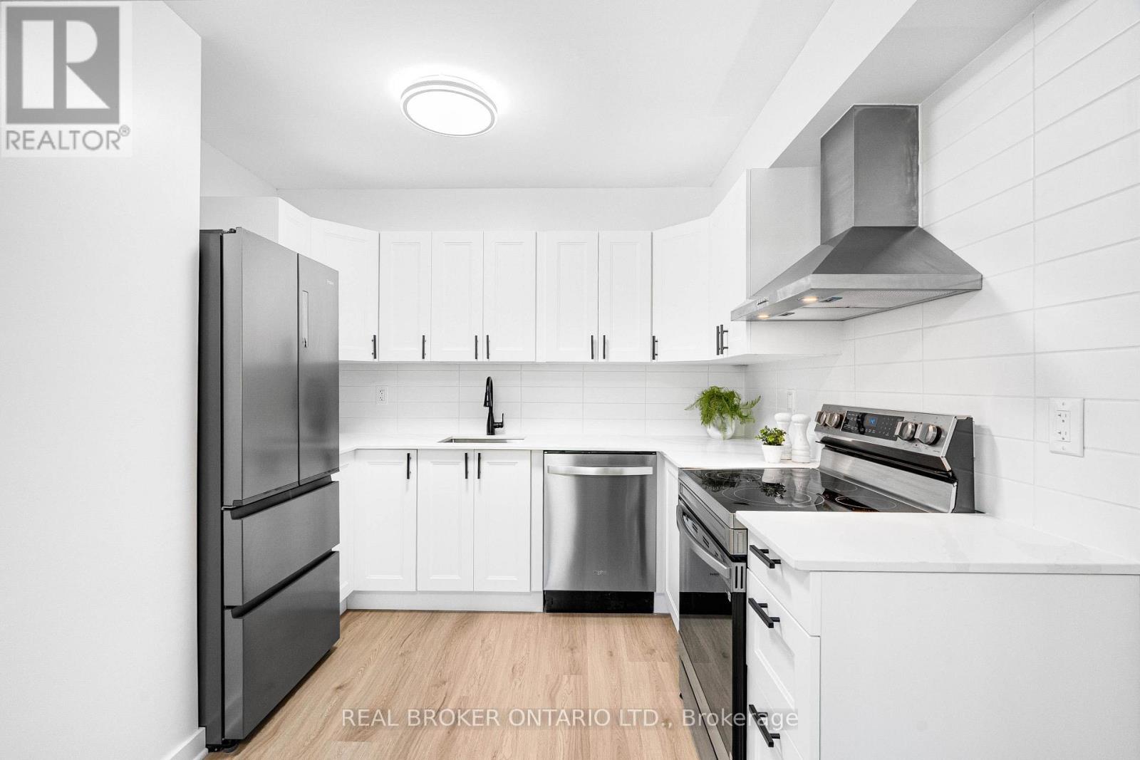 124 - 1449 Ridgebrook Drive, Ottawa, Ontario  K1B 4T1 - Photo 8 - X13428388