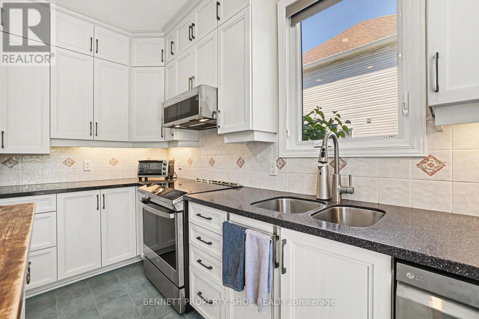 60 Apple Creek Crescent, Ottawa, Ontario  K2M 2M5 - Photo 8 - X13428600