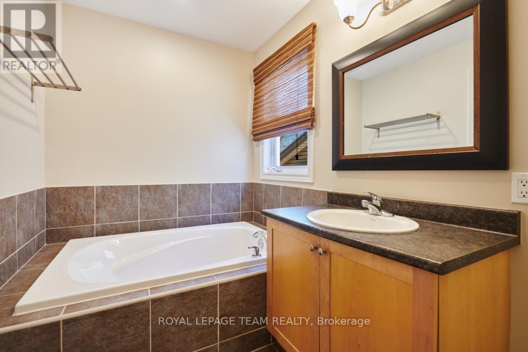 541 Salzburg Drive, Ottawa, Ontario  K4A 0C6 - Photo 23 - X13428676
