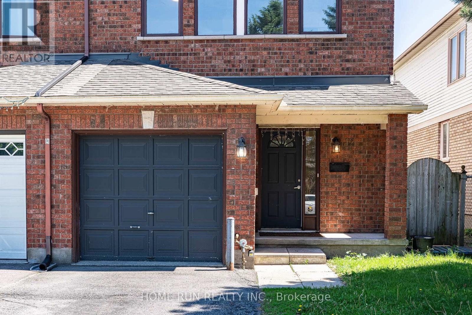 12 Gardengate Way E, Ottawa, Ontario  K2G 5Z2 - Photo 1 - X13428832