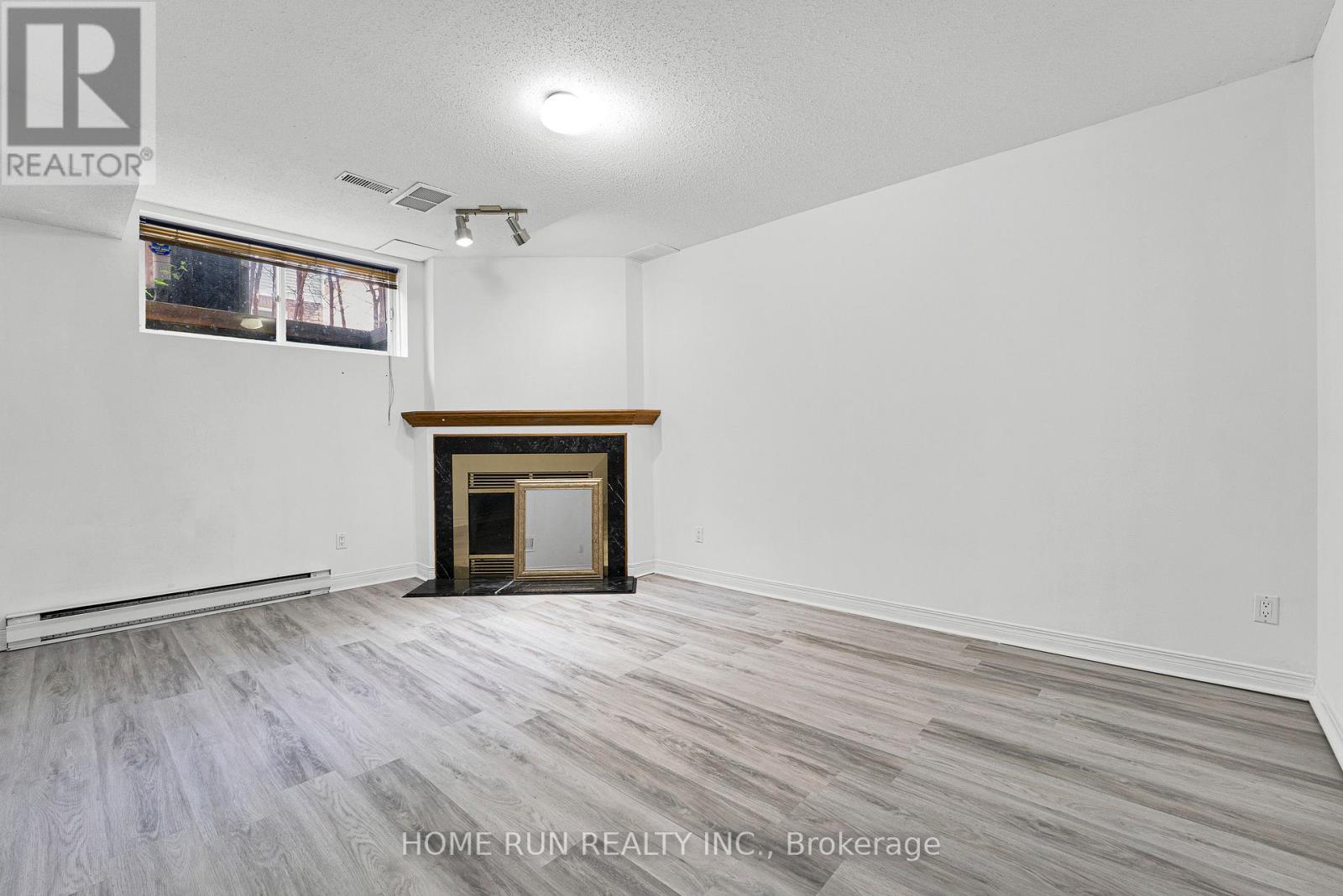 12 Gardengate Way E, Ottawa, Ontario  K2G 5Z2 - Photo 3 - X13428832