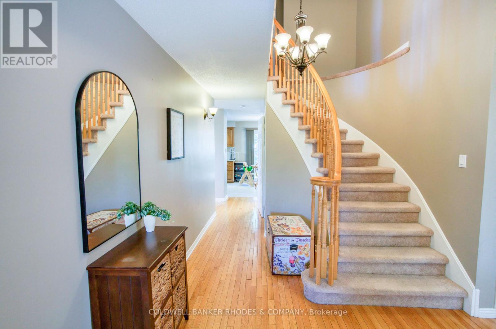 54 Keys Way, Ottawa, Ontario  K1G 4M8 - Photo 3 - X13428922