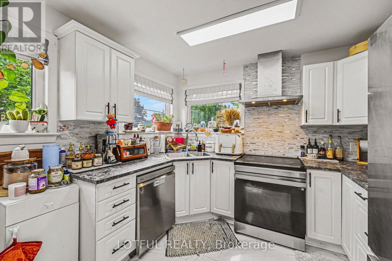 10 Cassidy Road, Ottawa, Ontario  K2H 6J8 - Photo 10 - X13428970