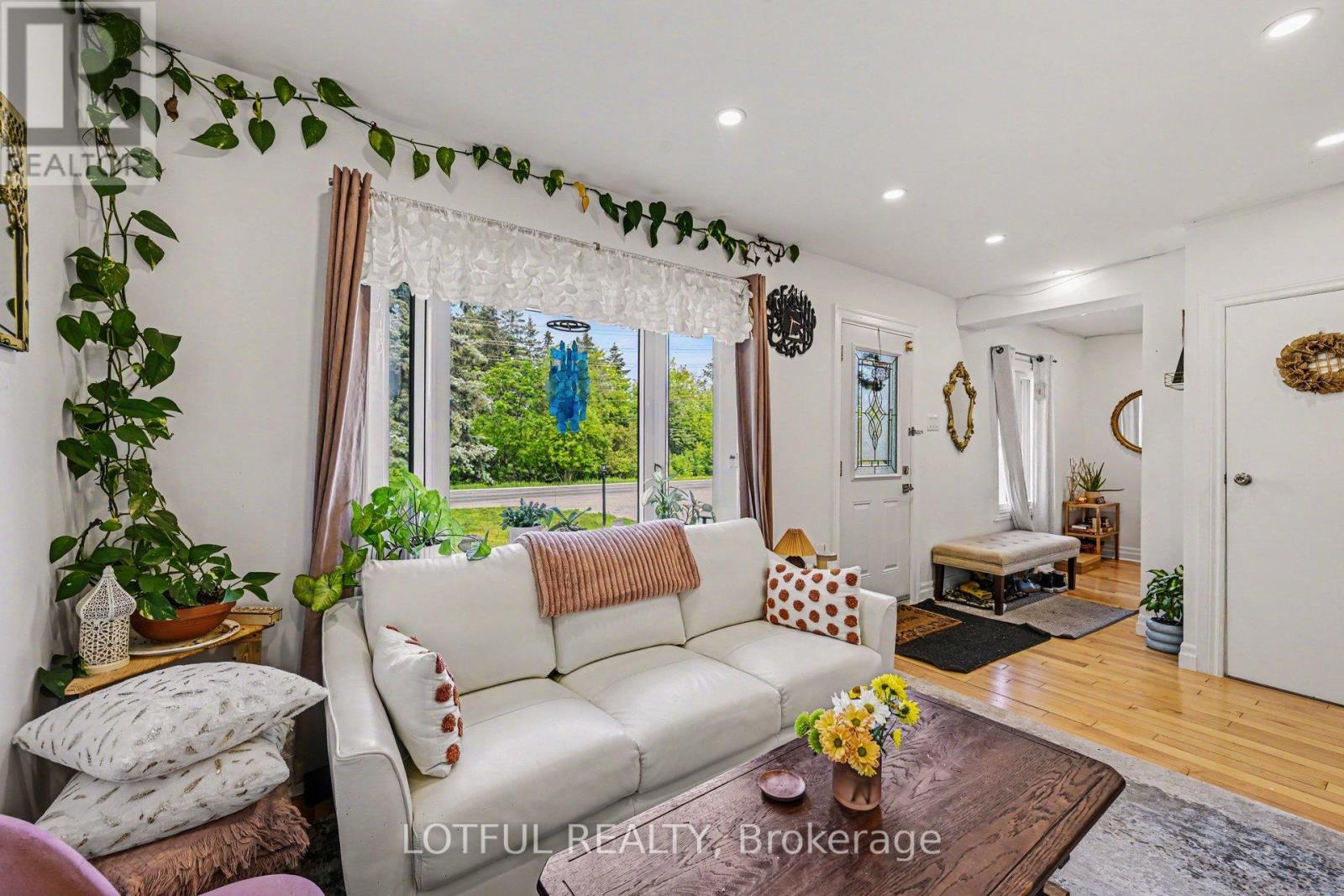 10 Cassidy Road, Ottawa, Ontario  K2H 6J8 - Photo 6 - X13428970