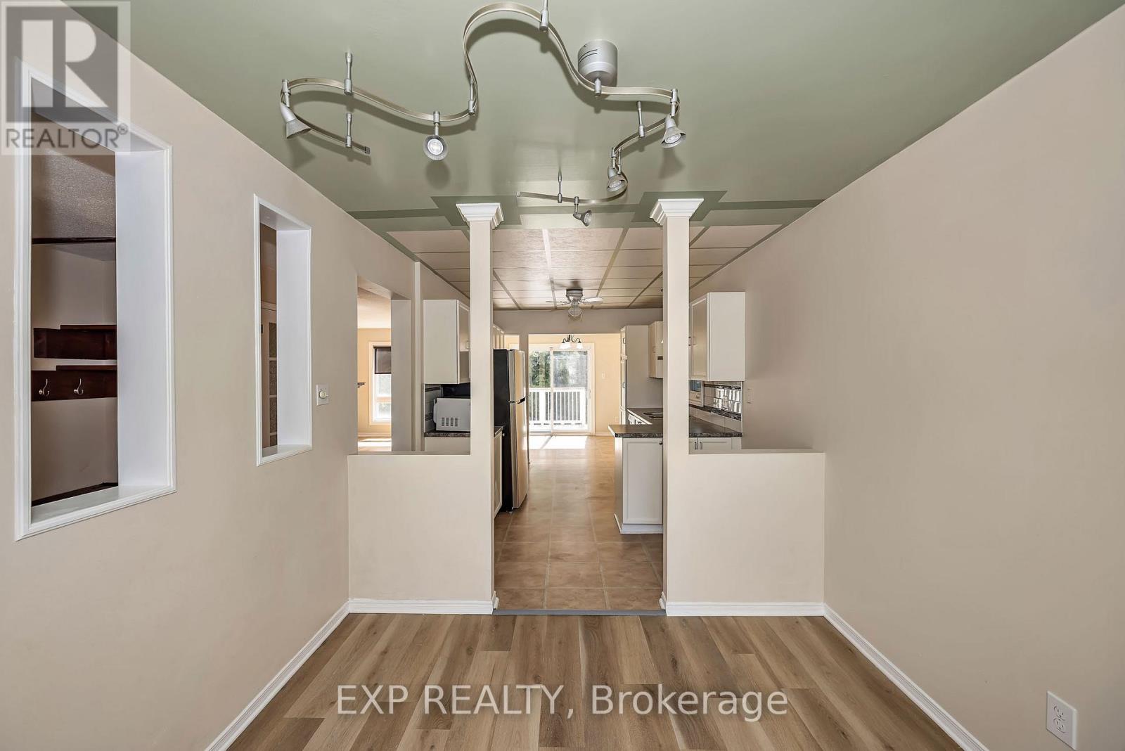 1242 St Jean Street, Ottawa, Ontario  K1C 7C9 - Photo 4 - X13428972