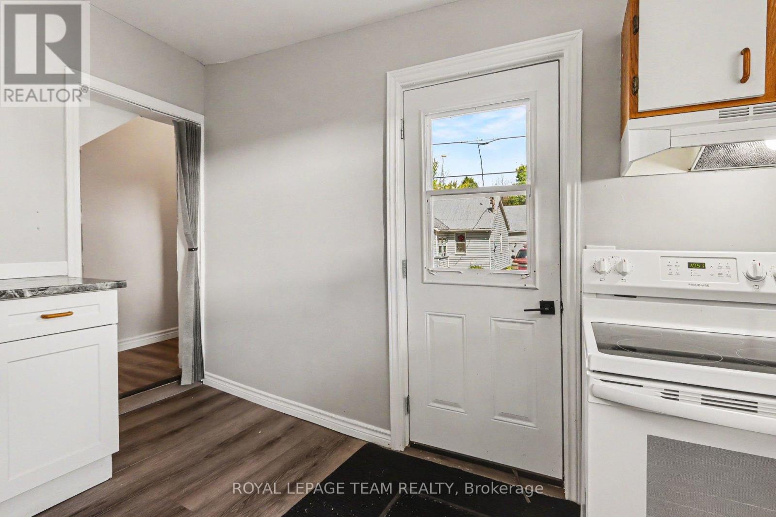 10486 Clark Road, North Dundas, Ontario  K0E 1S0 - Photo 11 - X13428990
