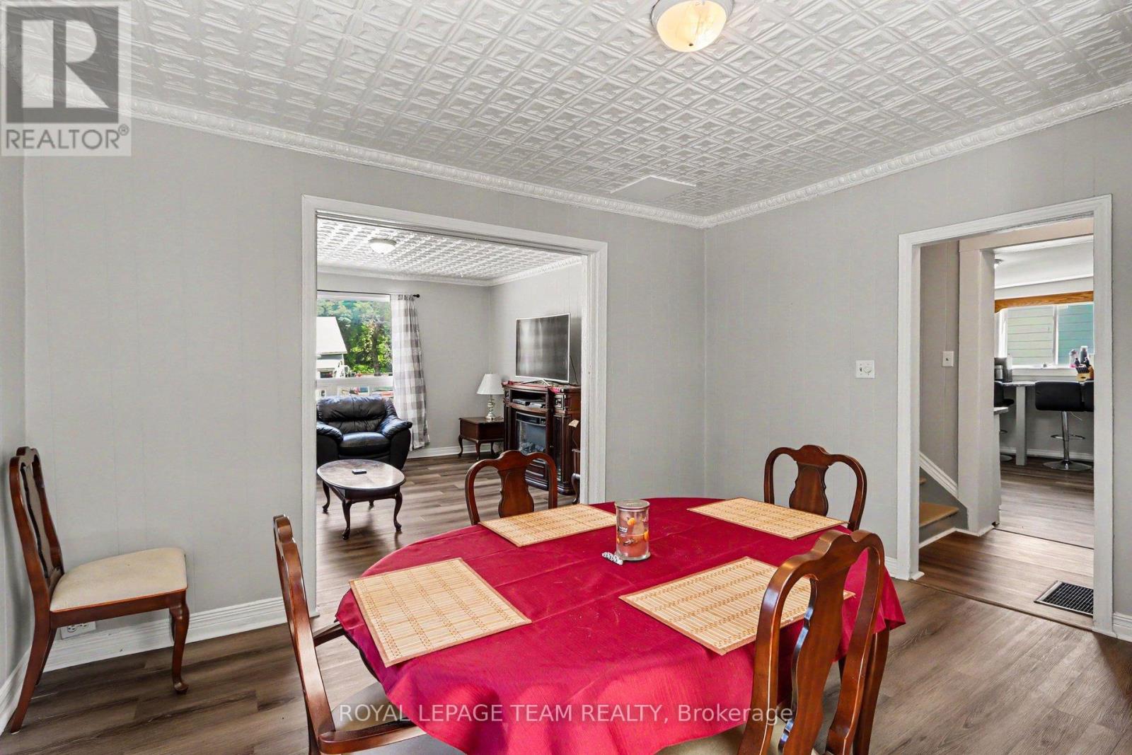 10486 Clark Road, North Dundas, Ontario  K0E 1S0 - Photo 15 - X13428990
