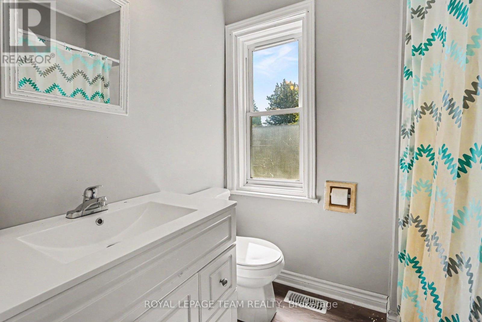 10486 Clark Road, North Dundas, Ontario  K0E 1S0 - Photo 23 - X13428990