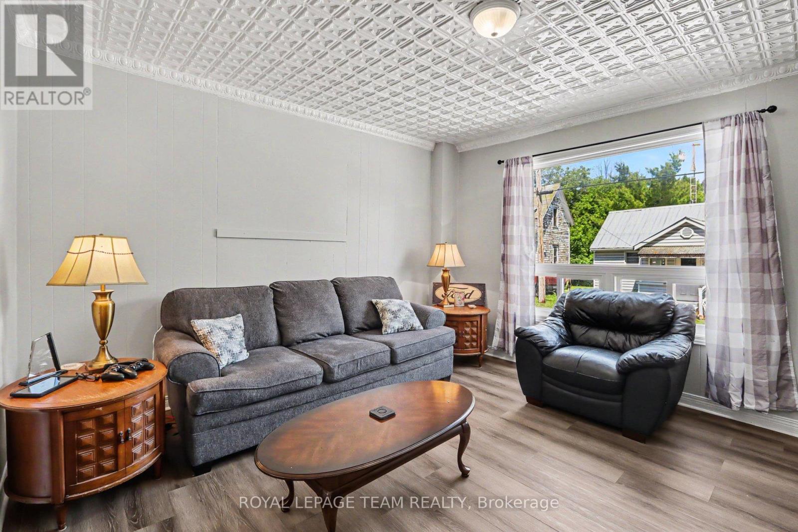 10486 Clark Road, North Dundas, Ontario  K0E 1S0 - Photo 7 - X13428990