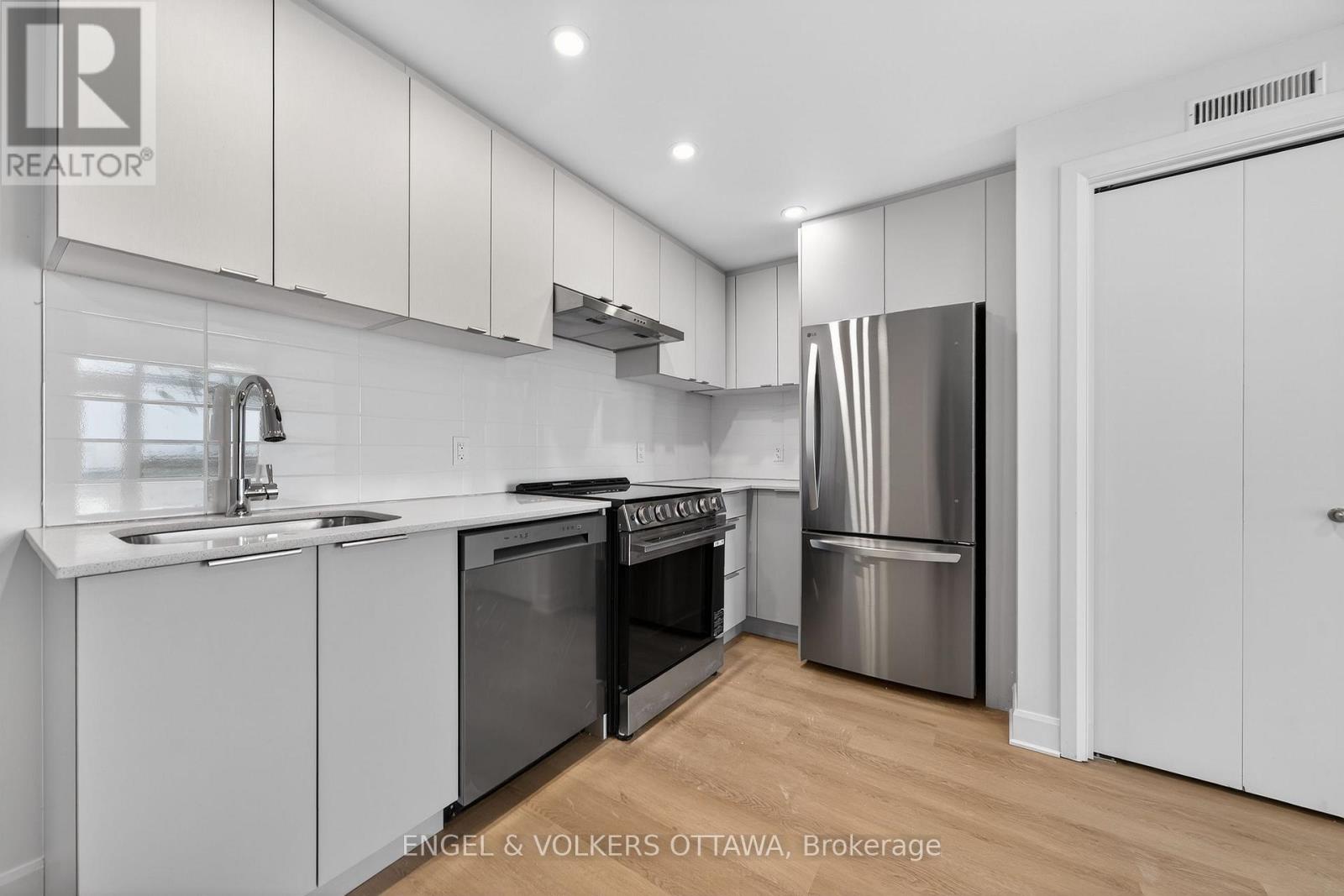 1203 - 1370 Carling Avenue, Ottawa, Ontario  K1Z 0E4 - Photo 4 - X13429004