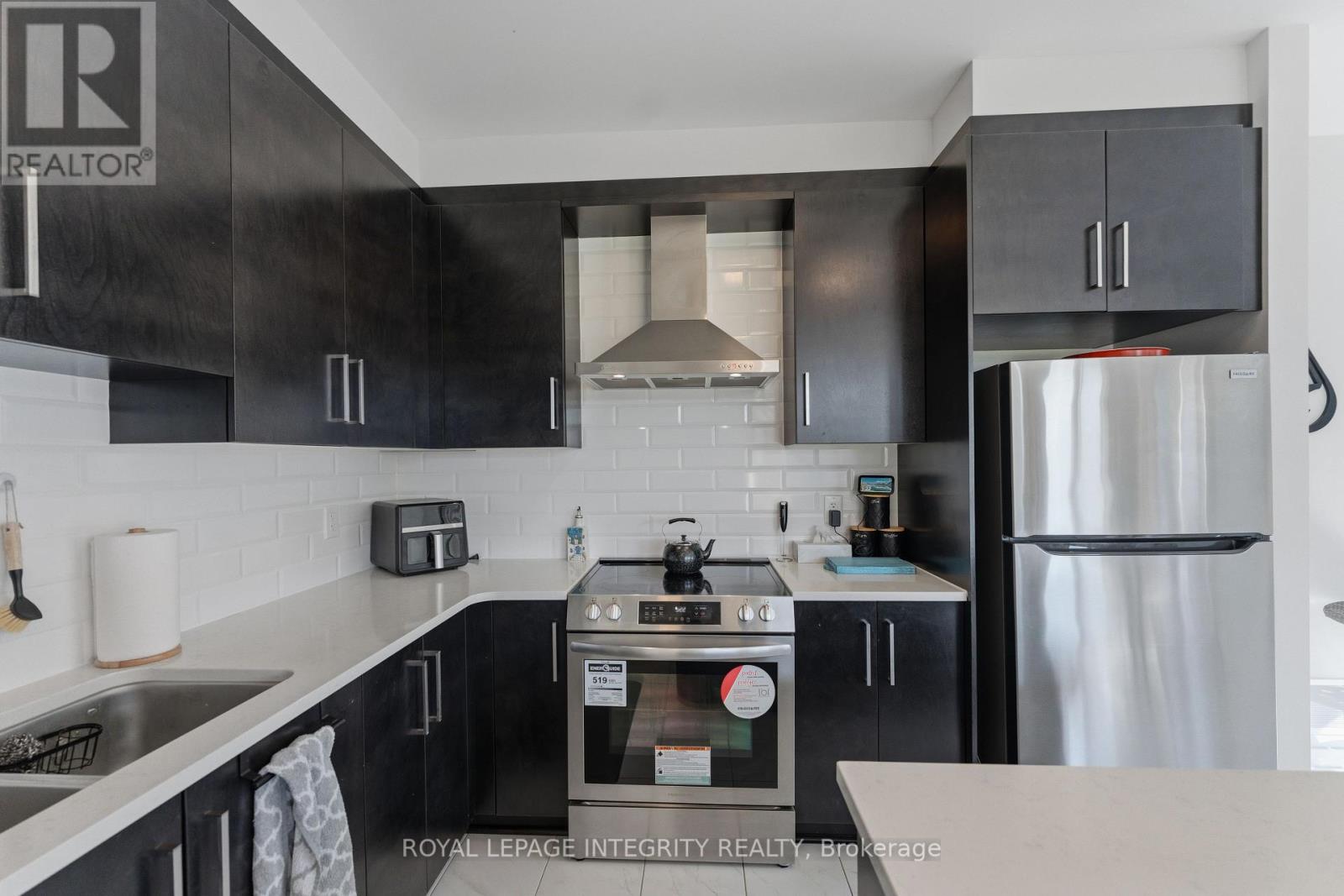 660 Fenwick Way, Ottawa, Ontario  K2J 7E6 - Photo 12 - X13429100