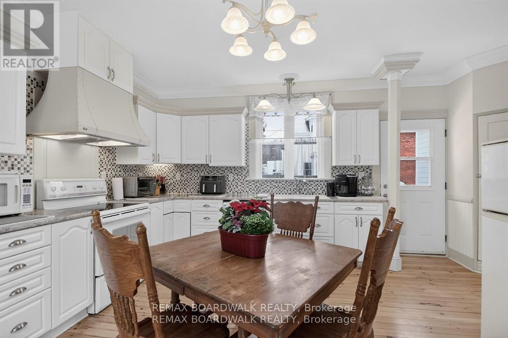 11 Alfred Street, Smiths Falls, Ontario  K7A 4H6 - Photo 11 - X13429154