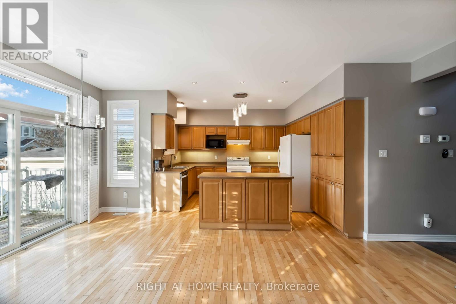 115 Woliston Crescent, Ottawa, Ontario  K2W 1G5 - Photo 8 - X13429178