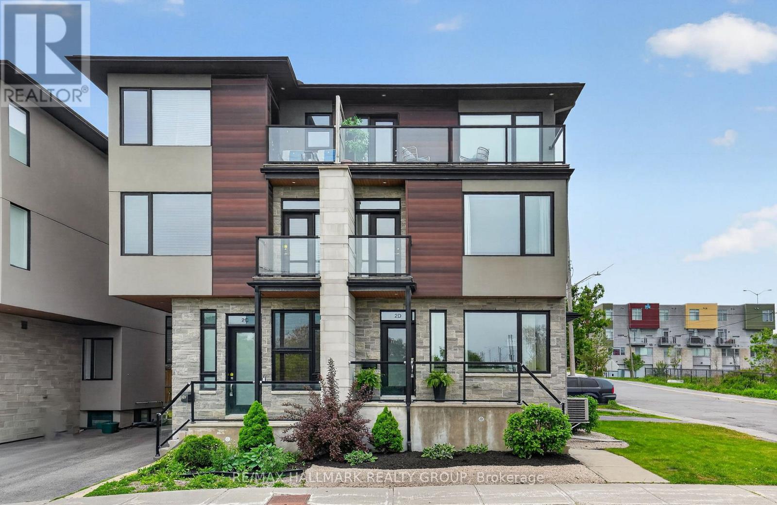 2d Railway Street, Ottawa, Ontario  K1S 4N9 - Photo 1 - X13429306