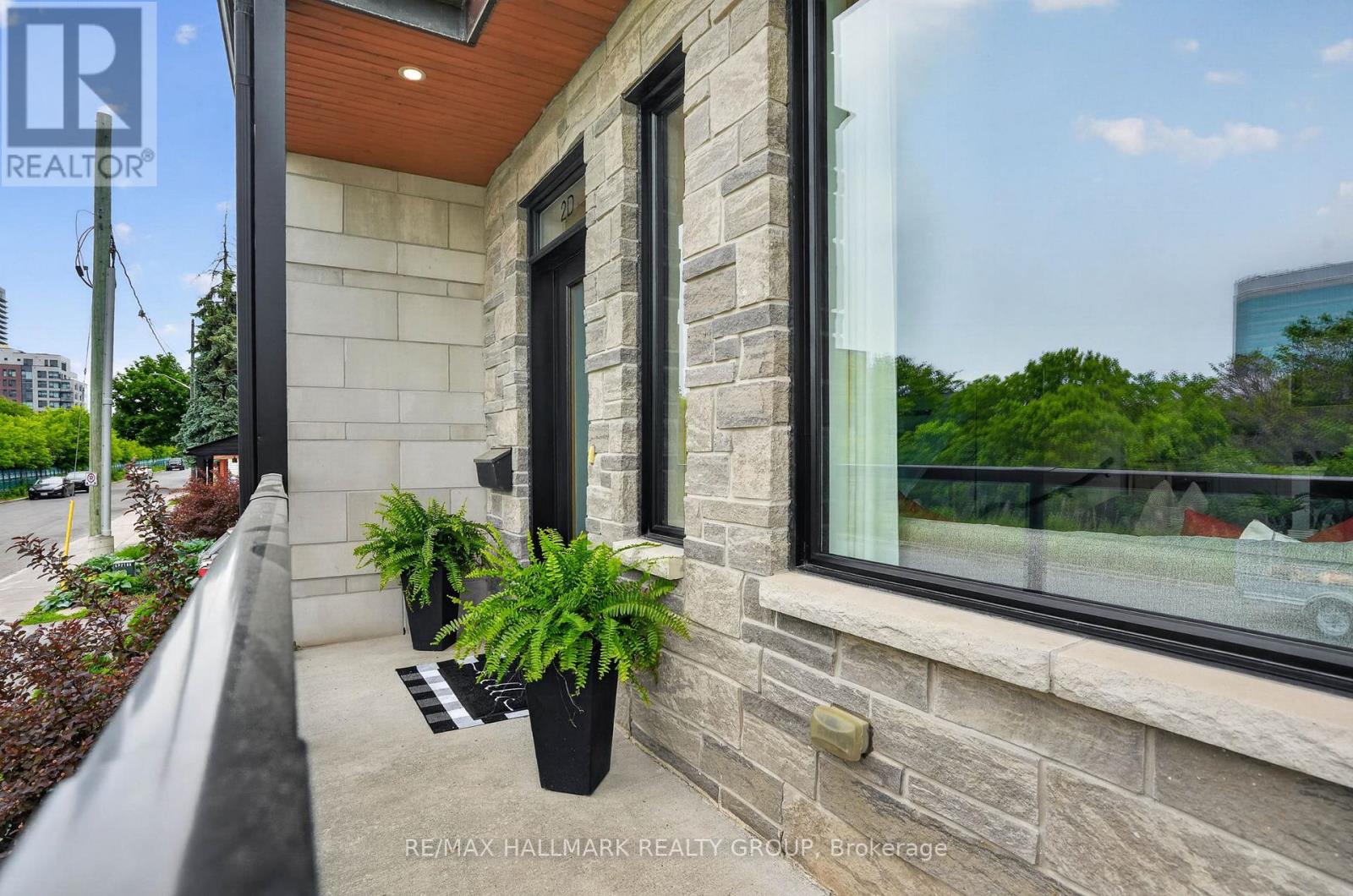 2d Railway Street, Ottawa, Ontario  K1S 4N9 - Photo 3 - X13429306