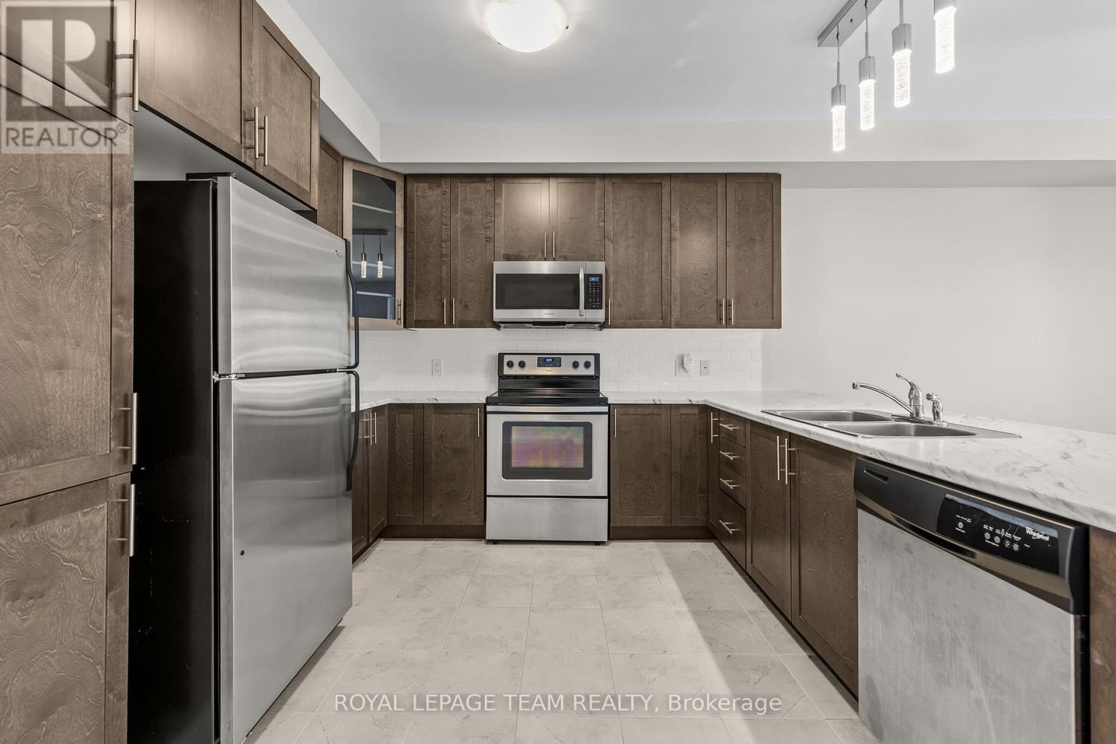 377 Sweetflag Street, Ottawa, Ontario  K2J 5Y7 - Photo 11 - X13429396