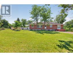 1046 HIGHWAY 32 HIGHWAY, Front of Leeds & Seeleys Bay, Ontario