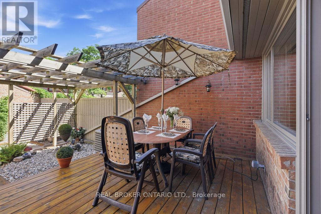 255 Bruyere Street, Ottawa, Ontario  K1N 5E5 - Photo 15 - X13429402
