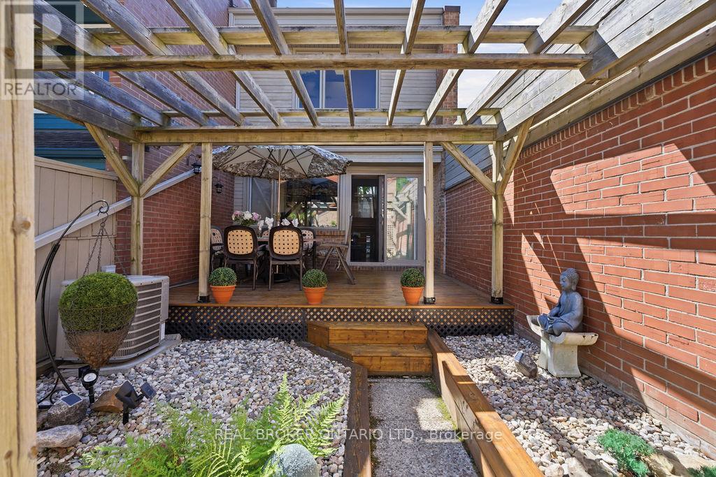 255 Bruyere Street, Ottawa, Ontario  K1N 5E5 - Photo 18 - X13429402
