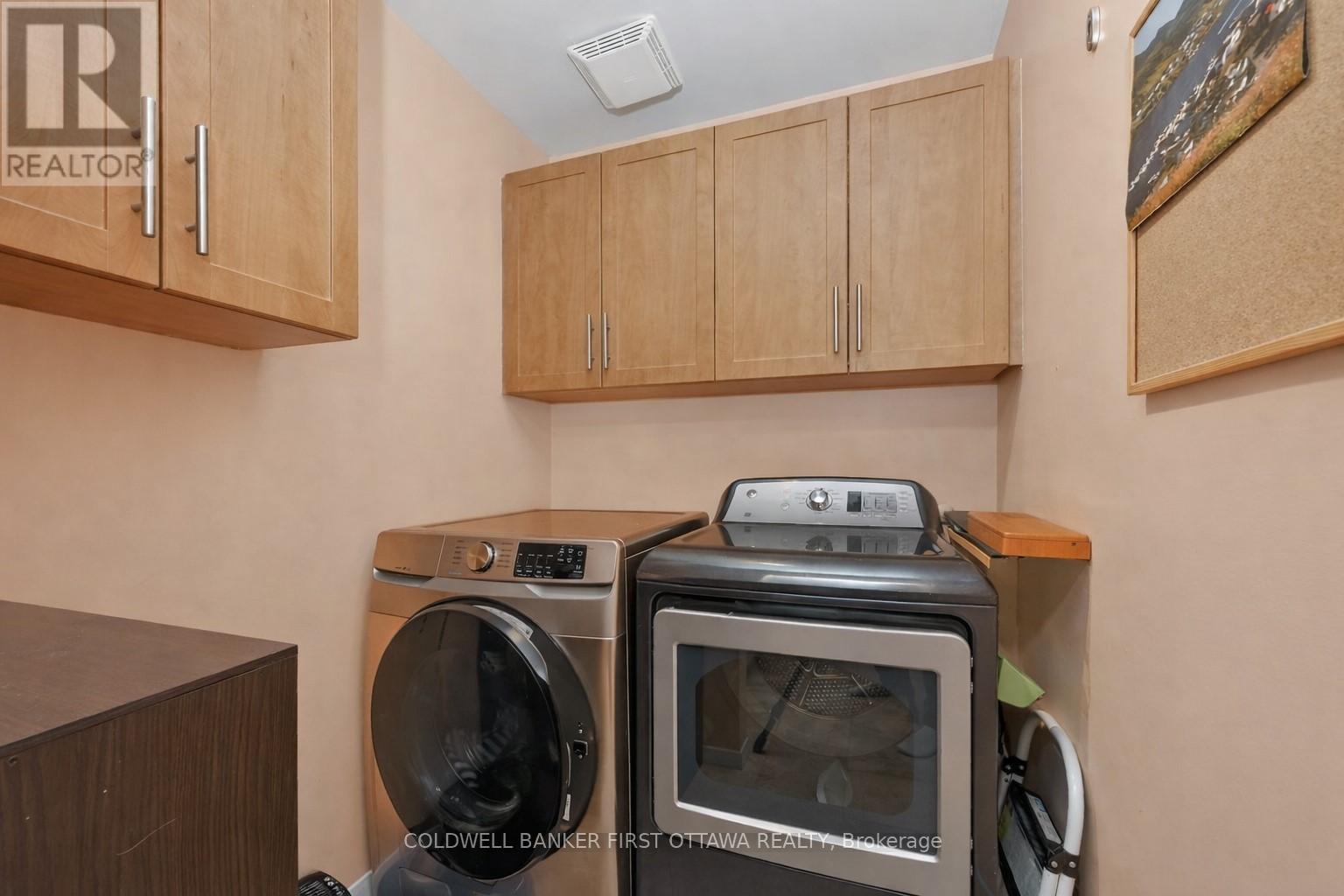 1528 Brookmill Lane, Ottawa, Ontario  K1B 5G4 - Photo 12 - X13429410
