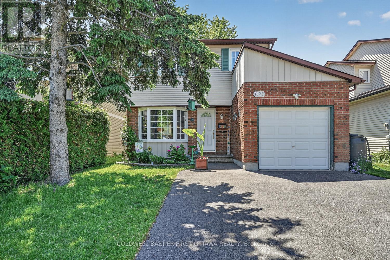 1528 Brookmill Lane, Ottawa, Ontario  K1B 5G4 - Photo 2 - X13429410