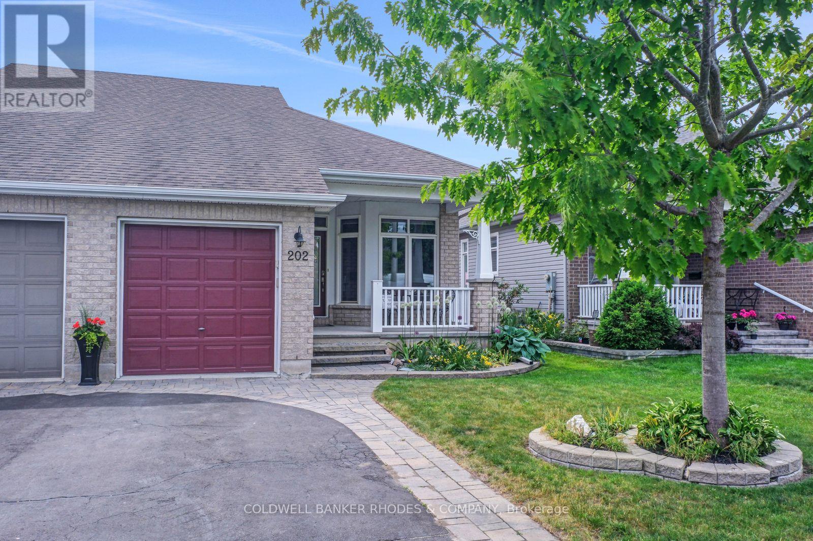 202 Bulrush Crescent, Ottawa, Ontario  K1T 0E5 - Photo 2 - X13429984