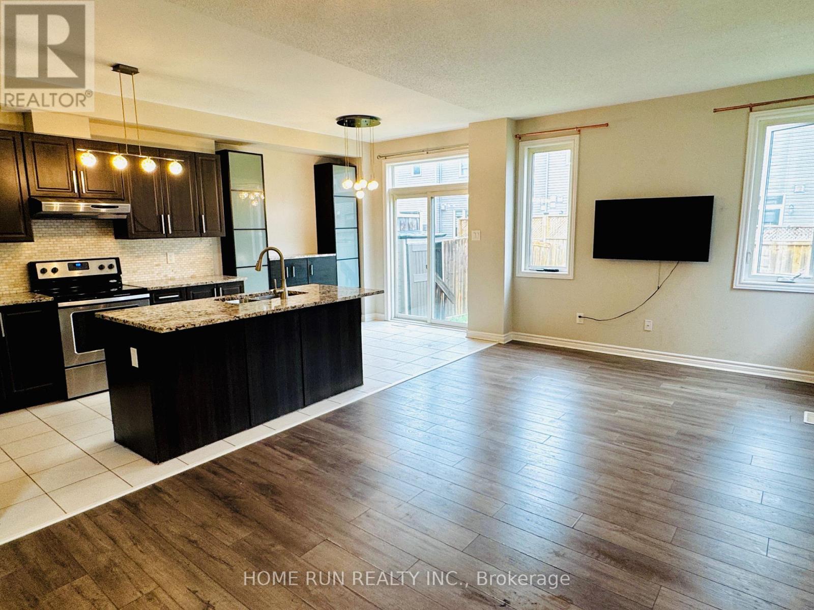 621 Lauraleaf Crescent, Ottawa, Ontario  K2J 6G9 - Photo 4 - X13429996