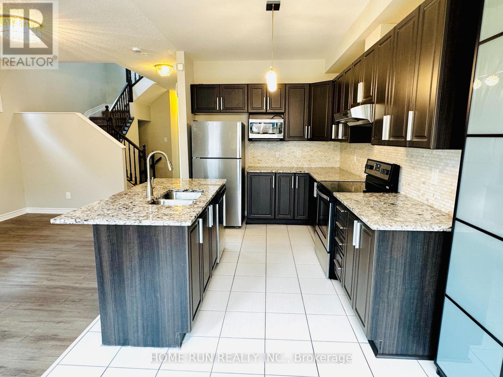 621 Lauraleaf Crescent, Ottawa, Ontario  K2J 6G9 - Photo 6 - X13429996