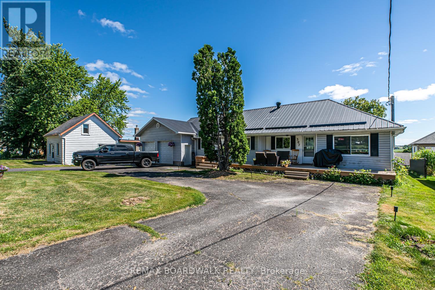 303-307 Donald B Munro Drive, Ottawa, Ontario  K0A 1L0 - Photo 5 - X13430154