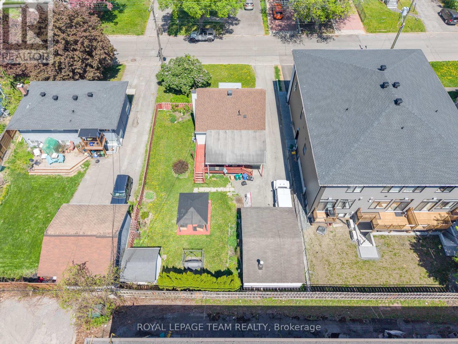 464 Mutual Street, Ottawa, Ontario  K1K 1C8 - Photo 11 - X13430220