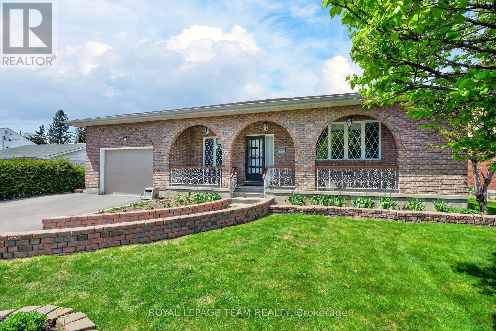 33 NORICE STREET, Ottawa, Ontario