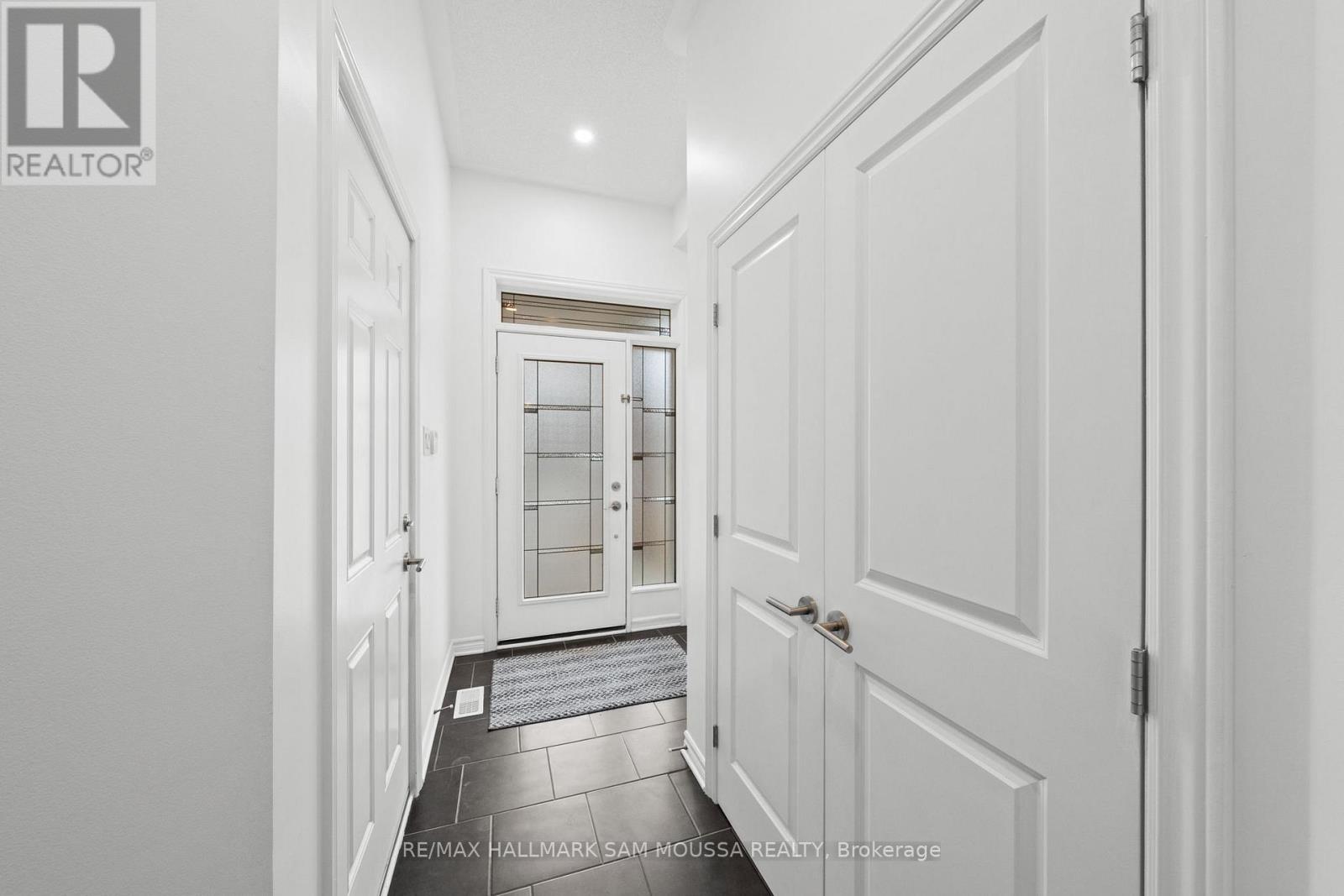 185 Flat Sedge Crescent, Ottawa, Ontario  K1T 0G9 - Photo 5 - X13430286