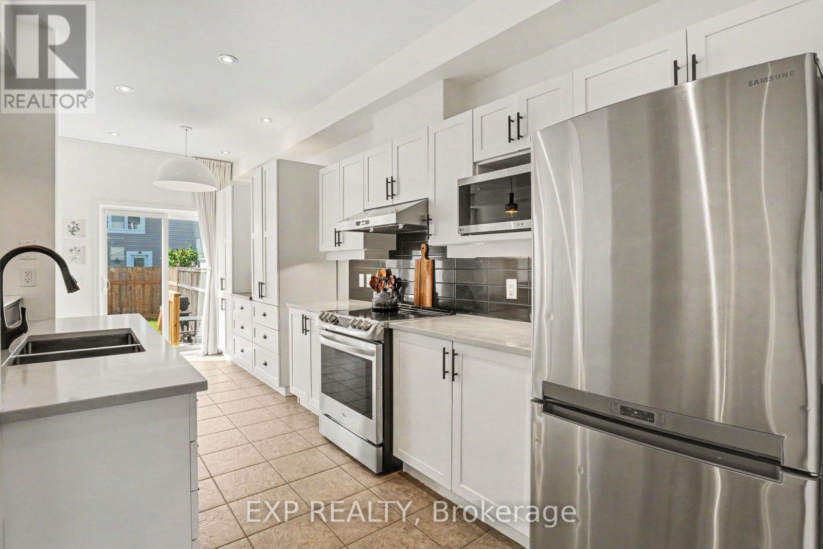 103 Westphalian Avenue, Ottawa, Ontario  K2V 0A3 - Photo 11 - X13430416