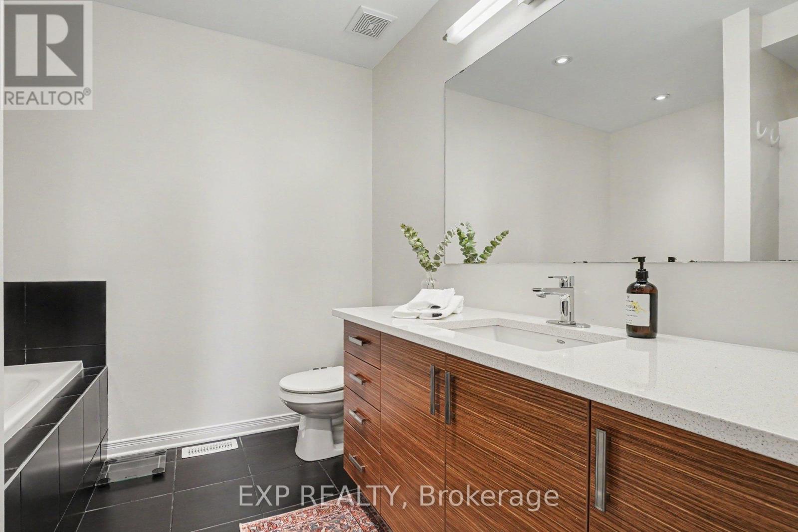 103 Westphalian Avenue, Ottawa, Ontario  K2V 0A3 - Photo 19 - X13430416