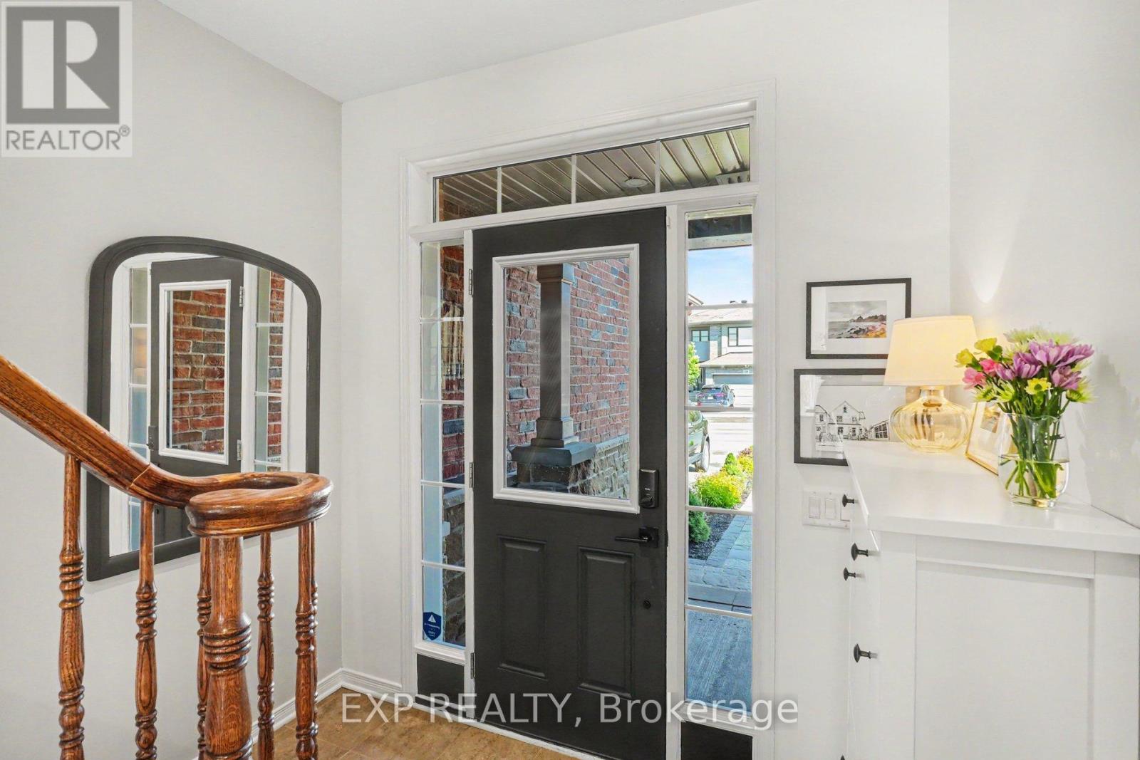 103 Westphalian Avenue, Ottawa, Ontario  K2V 0A3 - Photo 3 - X13430416