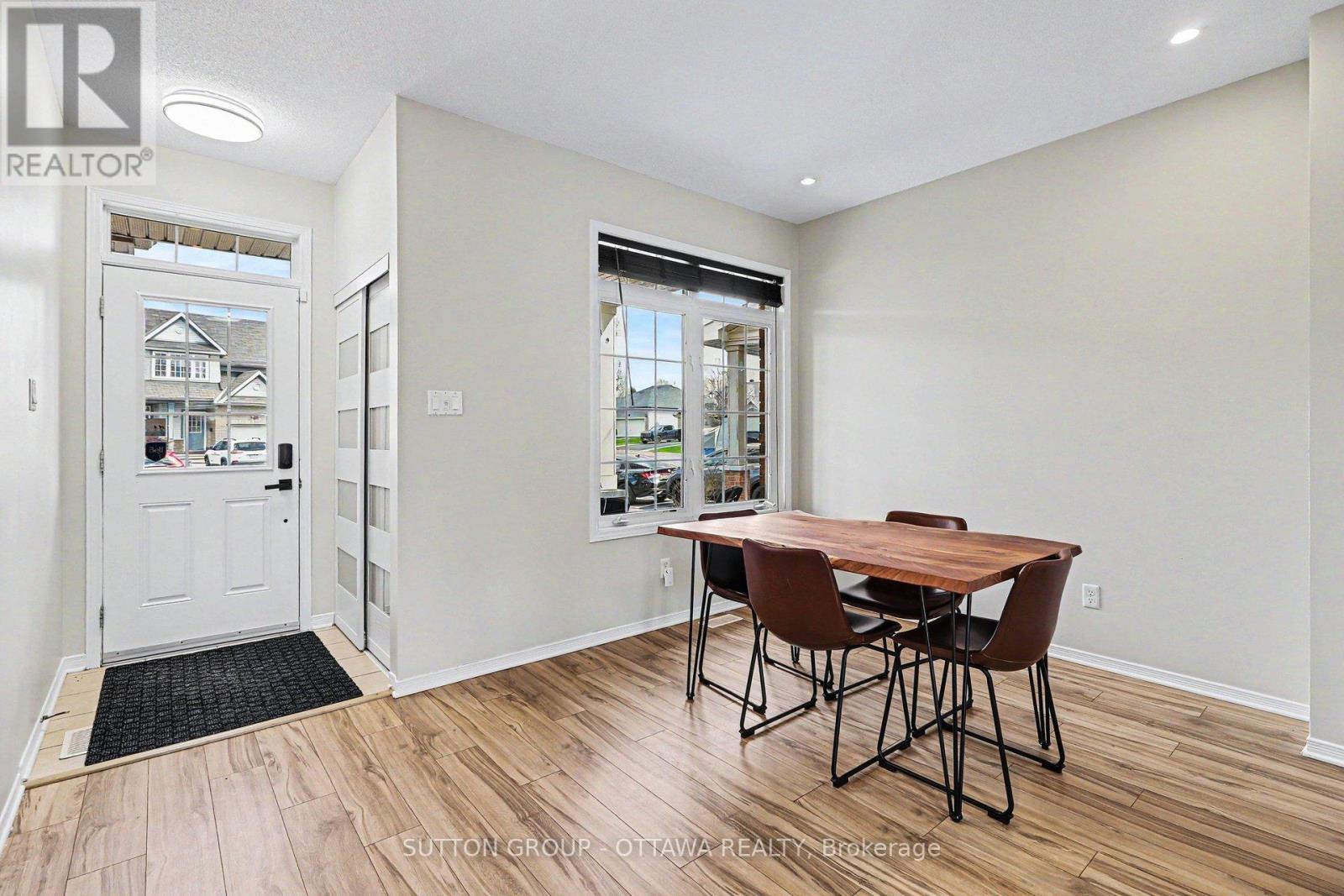 405 Crystal Court, Clarence-Rockland, Ontario  K4K 0A1 - Photo 2 - X13430434